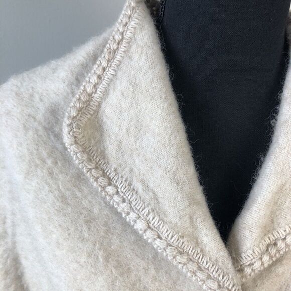 Artesania Celtex Alpaca Poncho OS Beige Flower Crochet Tassel Hand Made in Peru - Picture 6 of 13